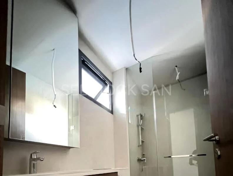 5 Bed Corner Terrace (Landed) for Sale in  Cashew Green - Image 2